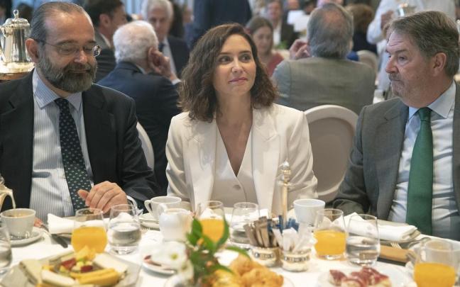 Isabel Díaz Ayuso, en el desayuno informativo que protagonizó ayer en Madrid.
