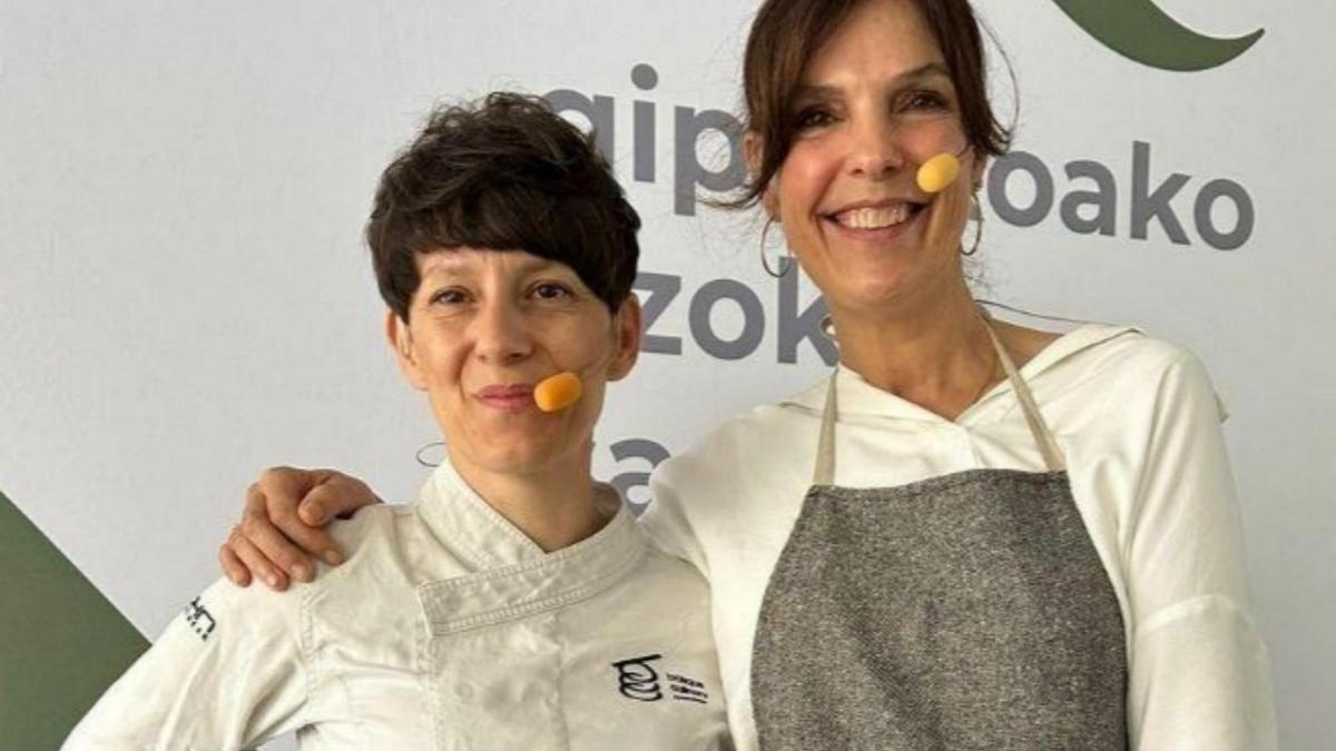 Anne Otegi y Aitziber Aizpuru.