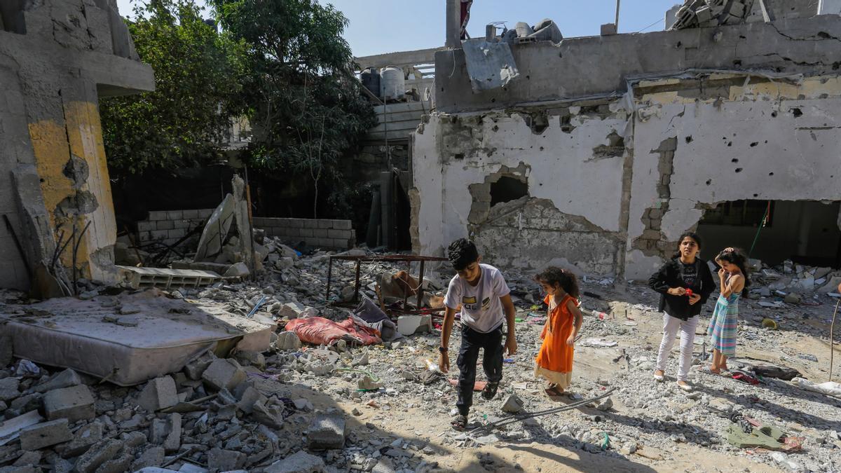 Estado de varios edificios golpeados por los bombardeos israelíes sobre Rafah.