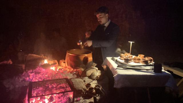 El ritual del asado en el restaurante La cúpula.