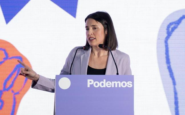 La secretaria política de Podemos y eurodiputada, Irene Montero, interviene durante el acto ‘Regularización son derechos’, a 26 de enero de 2026.