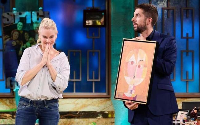Belén Rueda y David Broncano, anoche en 'La Revuelta'