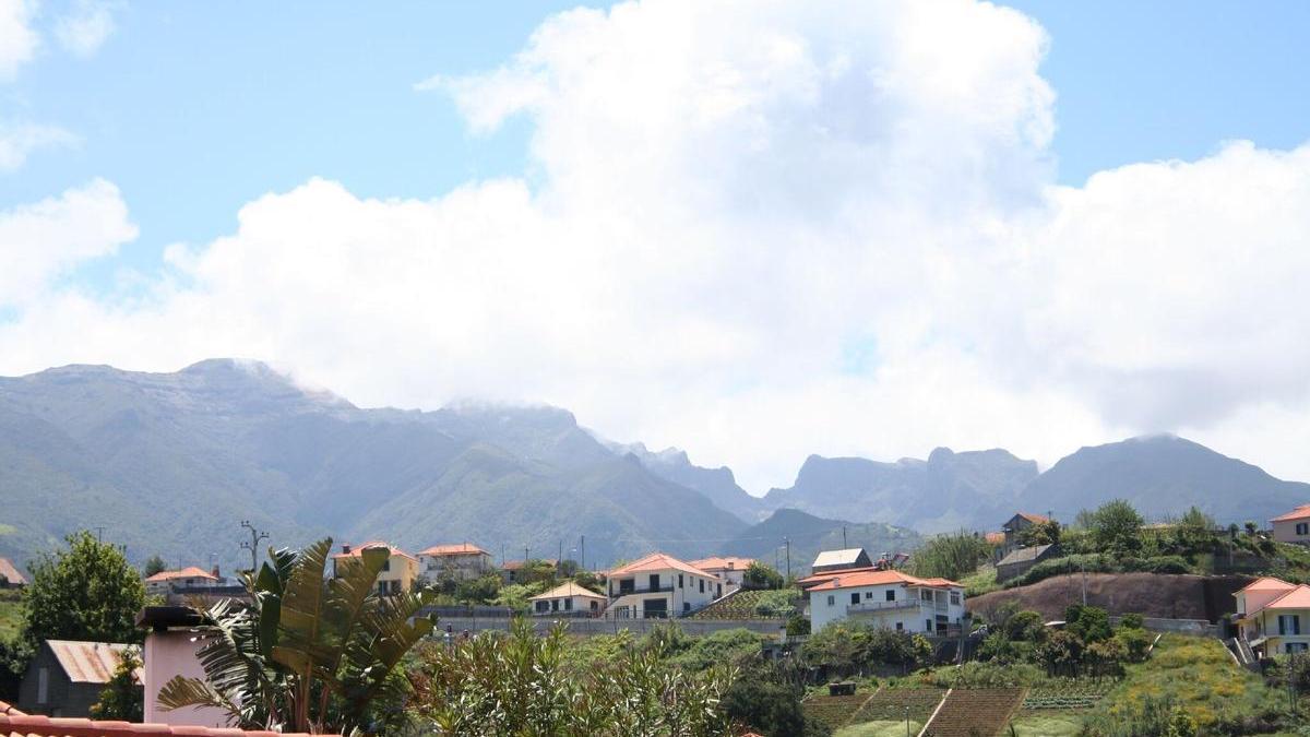 Localidad de Santana, en Madeira.