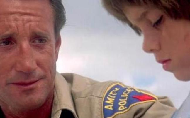 Fotograma de la película 'Tiburón 2', dirigida por Jeannot Szwarc Fotograma de la película 'Tiburón 2', dirigida por Jeannot Szwarc