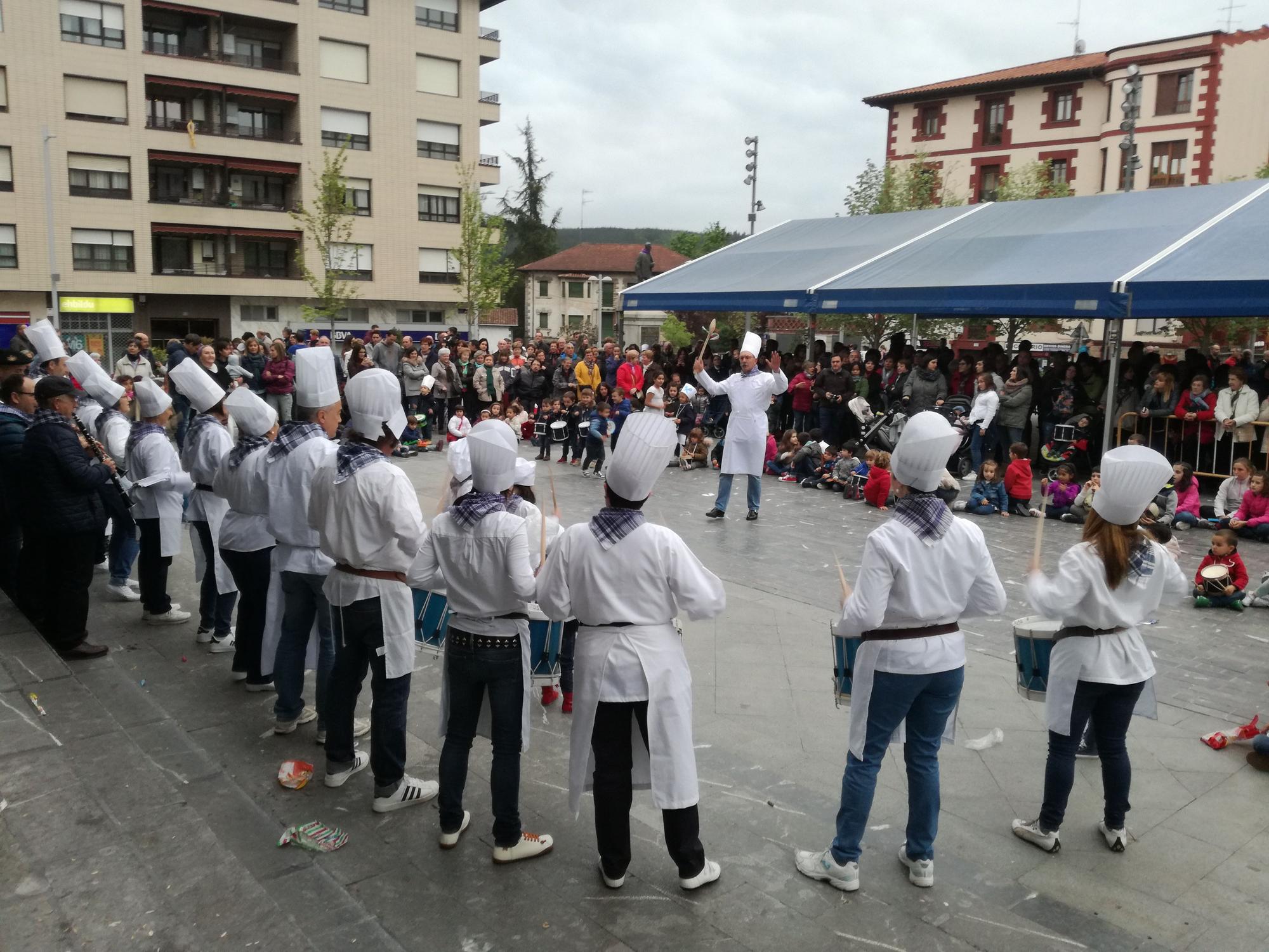 La tamborrada de San Prudencio en Amurrio en una pasada edición