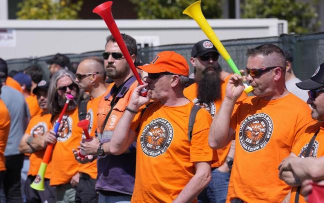 Trabajadores de Tubos Reunidos protestan en Vitoria-Gasteiz.