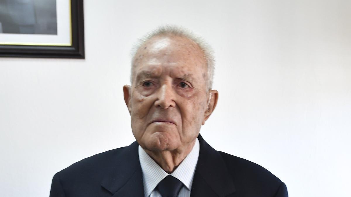 José Antonio Torres (PP), de 98 años, ha recuperado la alcaldía de Chercos.