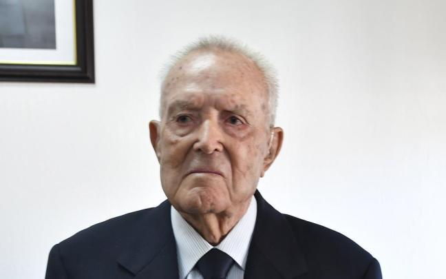José Antonio Torres (PP), de 98 años, ha recuperado la alcaldía de Chercos.