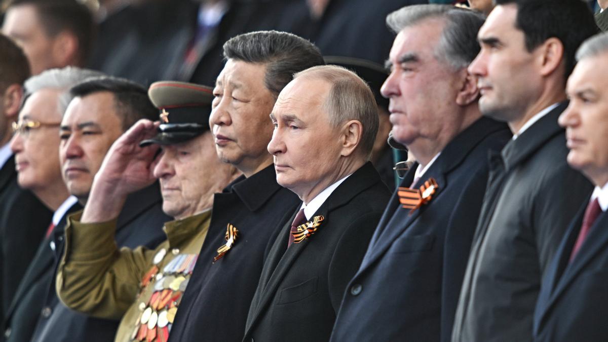 Rusia celebra 80 aniversario de la victoria sobre los nazis con un gran desfile en Moscú