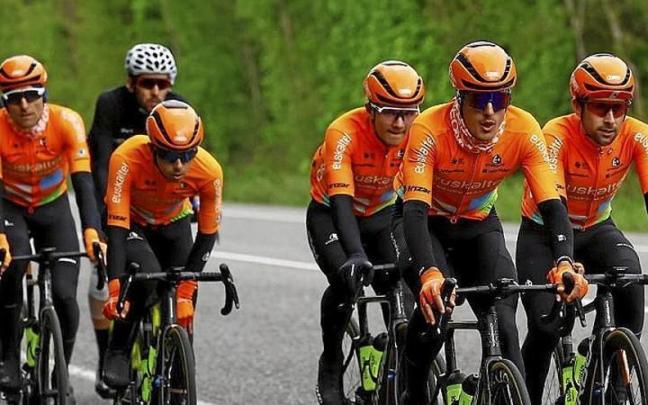 Componentes del Euskaltel-Euskadi. / F. EUSKADI /SPRINT CYCLING Componentes del Euskaltel-Euskadi.