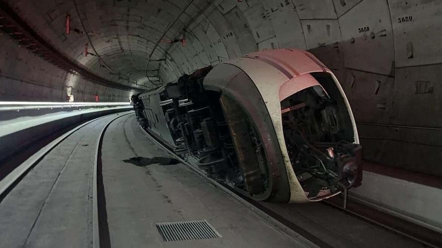 Afecciones por el descarrilamiento de un tren en Atocha.