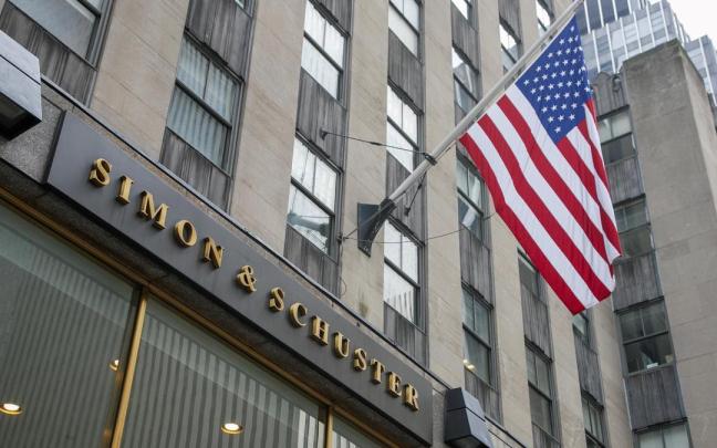 Fachada de las oficinas de Simon & Schuster en Nueva York, EEUU.