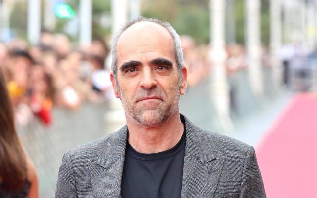 El actor Luis Tosar posa a su llegada a la presentación de la película ‘En los márgenes’ en el Festival Internacional de Cine de San Sebastián. El actor Luis Tosar posa a su llegada a la presentación de la película ‘En los márgenes’ en el Festival Internacional de Cine de San Sebastián.