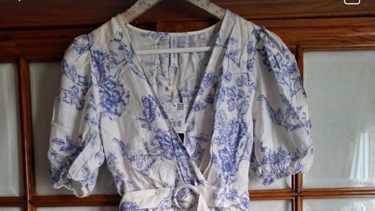 Imagen de un vestido a la venta en Wallapop