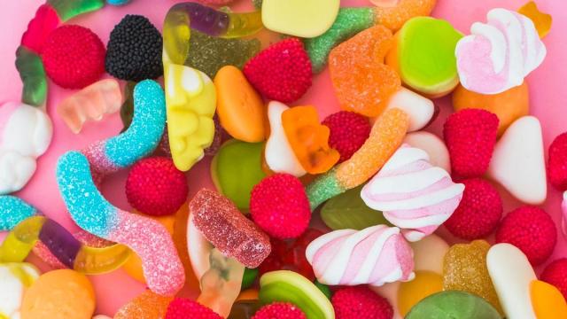 Las golosinas se encontraban en una bolsa no etiquetada.