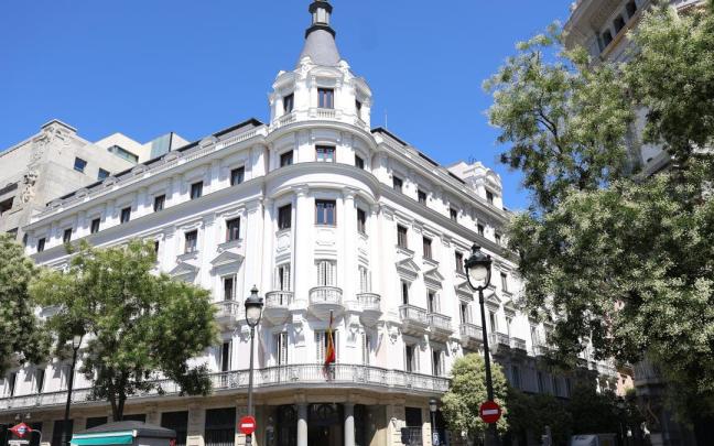 Fachada de la sede de la Comisión Nacional de los Mercados y la Competencia (CNMC)