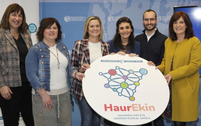 Diez municipios se unen a la red para la participación de menores