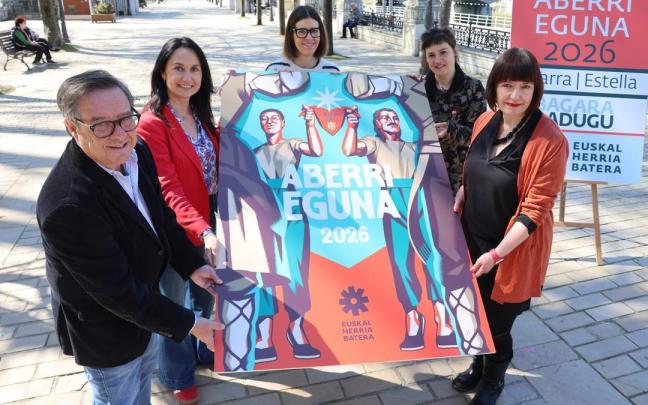 Representantes de EH Batera y de las tres fundaciones, ayer en Bilbao.