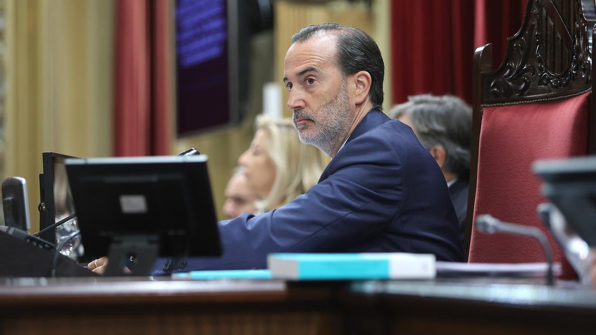 Gabriel Le Senne, de Vox, presidente del Parlament balear.