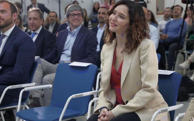Isabel Díaz Ayuso visitó ayer la empresa Finanzauto en Arganda del Rey.