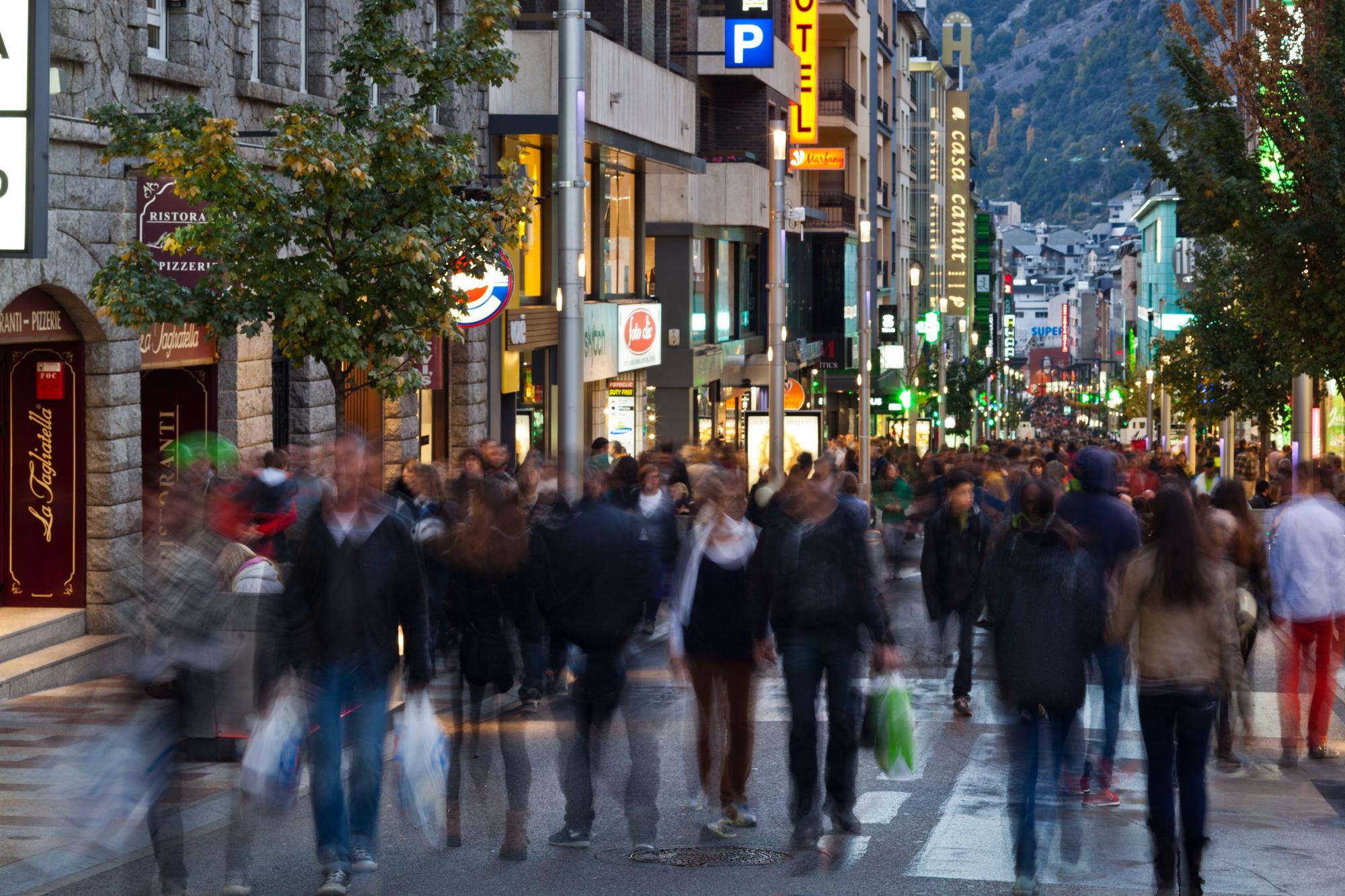 Calle comercial en Andorra La Vella.