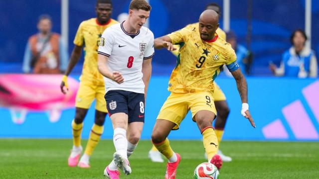 Elliot Anderson, con la camiseta de Inglaterra en el duelo frente a Ghana