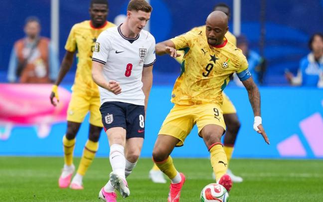 Elliot Anderson, con la camiseta de Inglaterra en el duelo frente a Ghana
