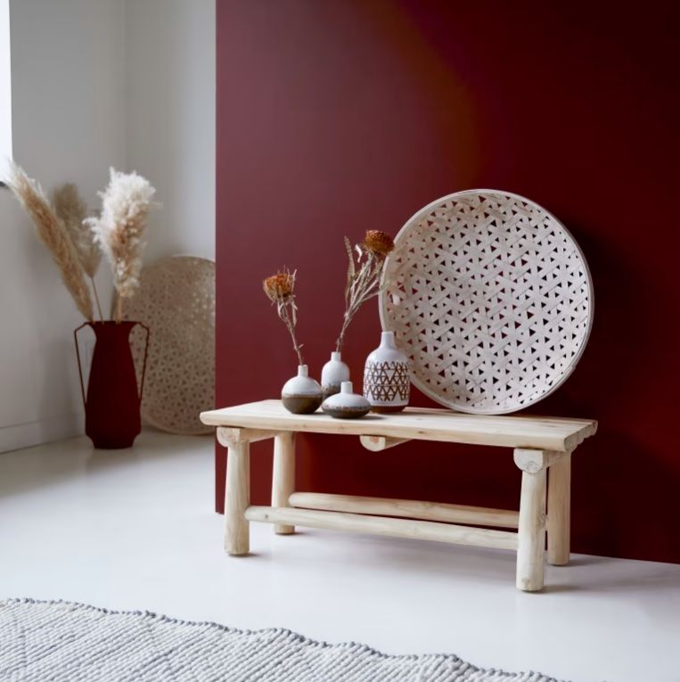 Original banco de teca maciza para el pasillo.