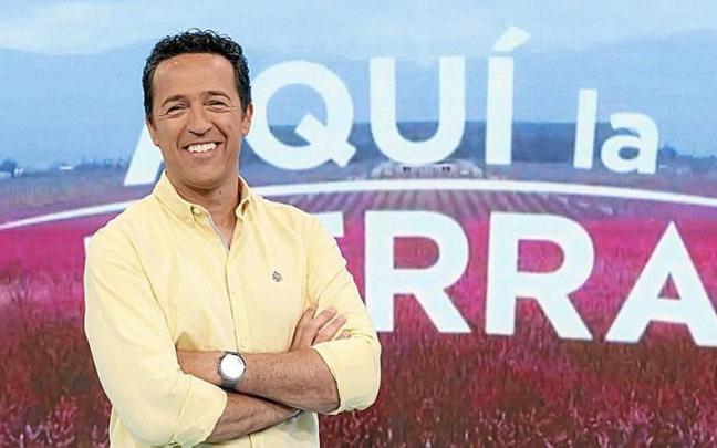Jacob Petrus, presentador del programa ‘Aquí la Tierra’.