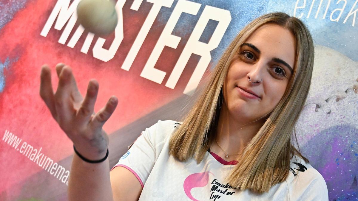 Amaia Alday posa antes de la final del Cuatro y Medio.