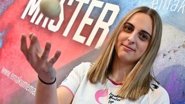 Amaia Alday posa antes de la final del Cuatro y Medio.