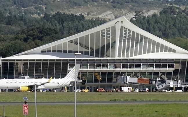 El aeropuerto de Bilbao sigue batiendo marcas de tránsito de pasajeros