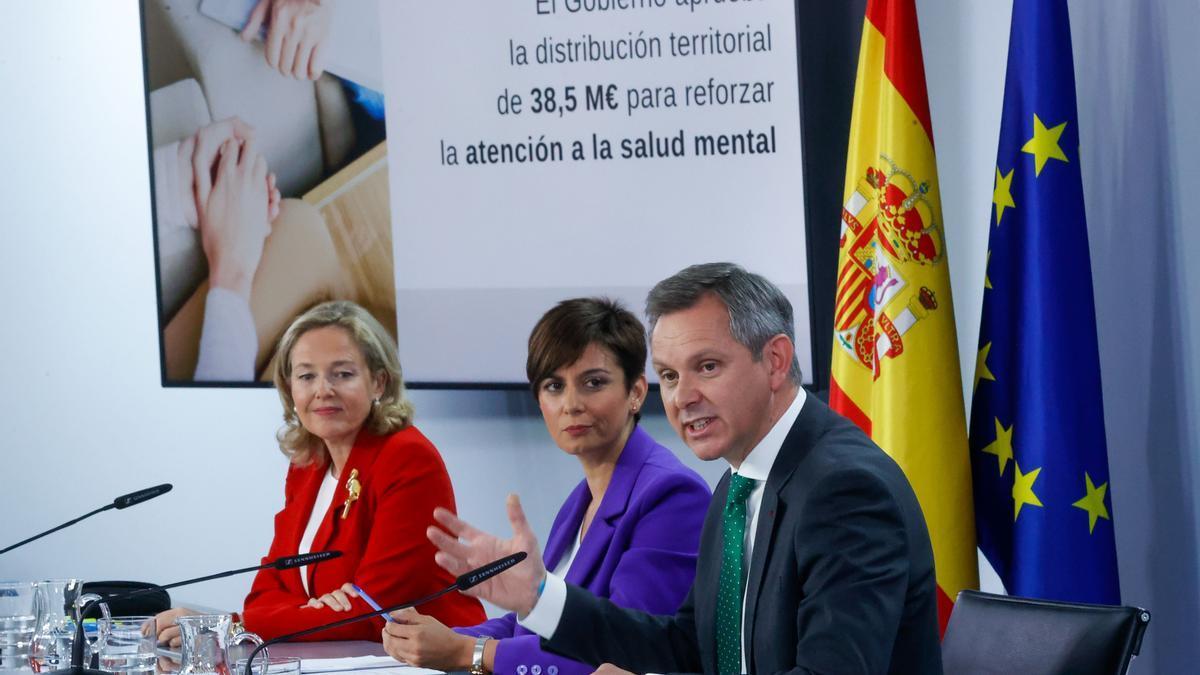 El ministro de Sanidad, José Miñones, en la rueda de prensa posterior al Consejo de Ministros