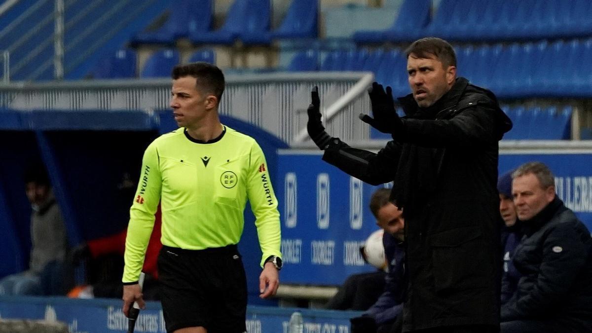 Coudet en Mendizorroza durante un Alavés-Celta en plena pandemia. / L.RICO