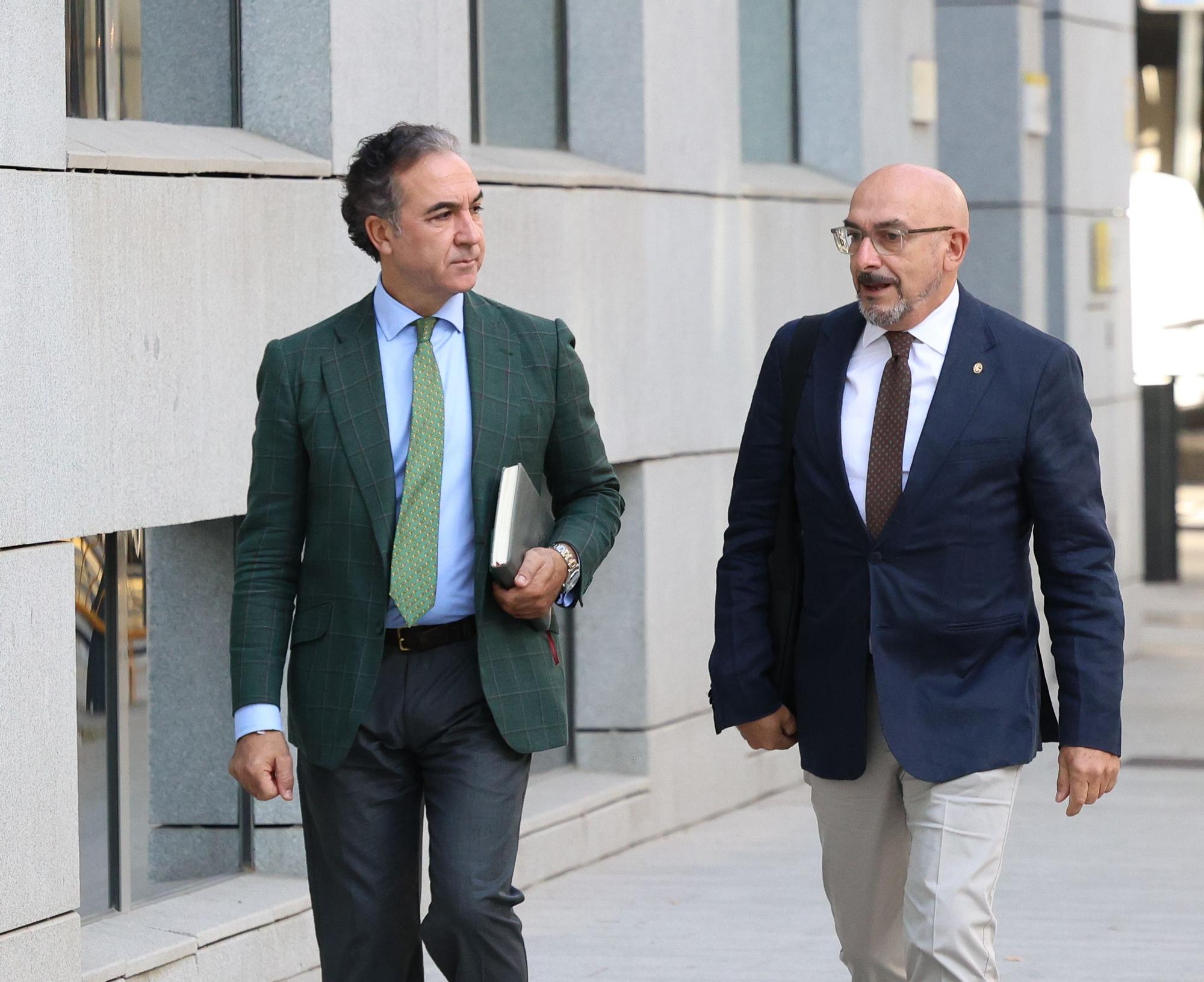 El teniente coronel de la Guardia Civil y jefe de operaciones de la Comandancia de Ceuta, Miguel Lobo, a su llegada a la Audiencia Nacional.