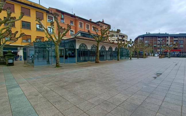 El bar-cafetería se ubica en pleno centro de la villa y está vinculado desde hace décadas a la vida social y cotidiana del municipio.