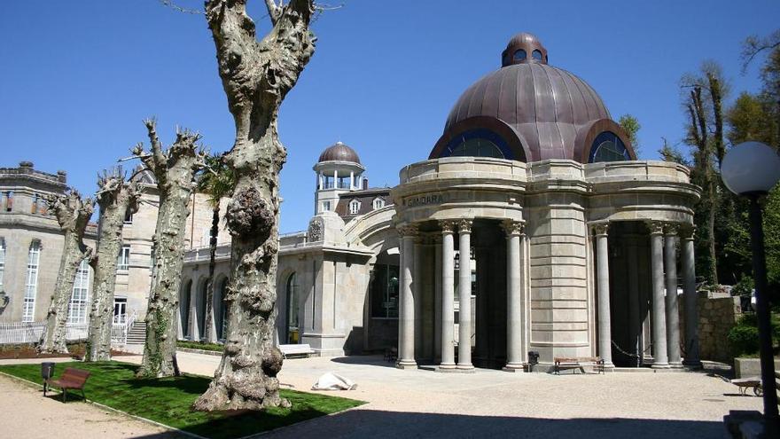 El templete que protege la fuente de Gandara.