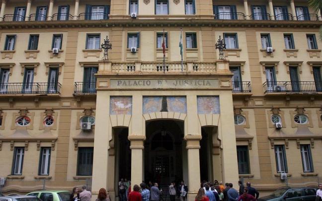 Fachada de la Audiencia Provincial de Málaga.
