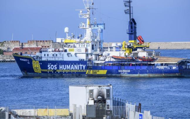 Barco de salvamento de la ONG SOS Humanity en una foto de archivo