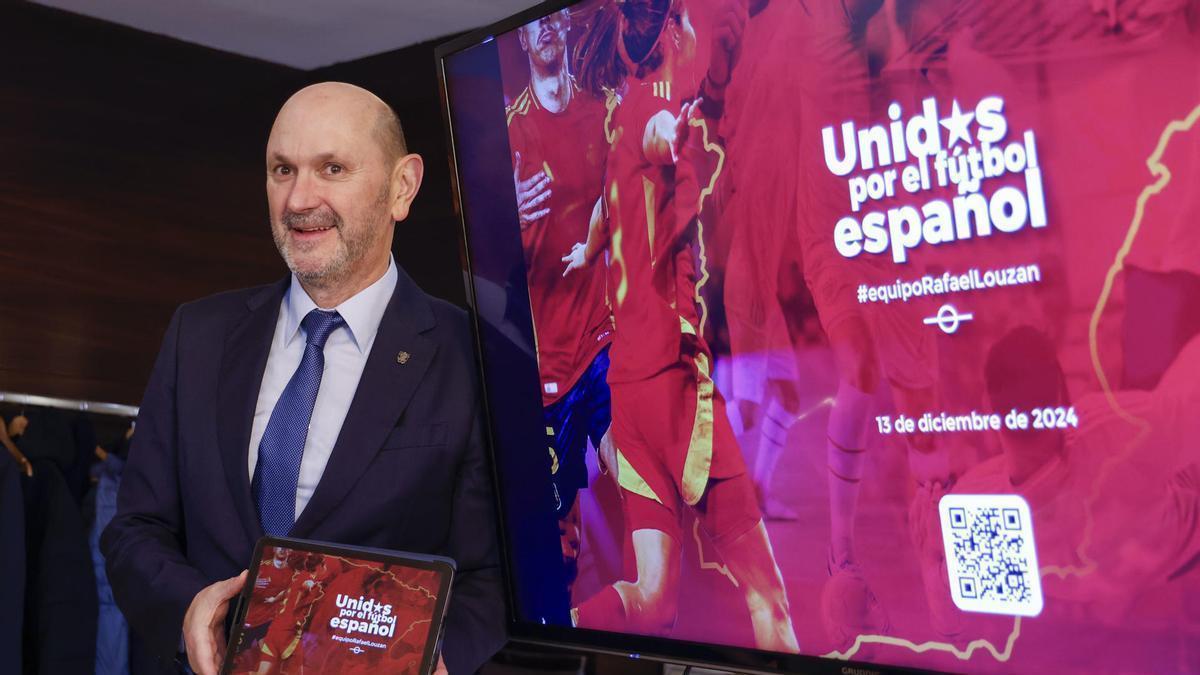 Rafael Louzán durante la presentación de su candidatura para la RFEF.