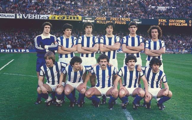 Este fue el primer equipo de la Real que ganó en el Camp Nou en 1979. / N.G.