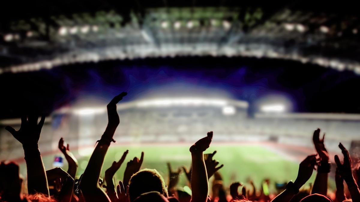 Los grandes conciertos y encuentros deportivos importantes atraen a mucho aficionados dispuestos a pagar la entradas por encima de su valor.