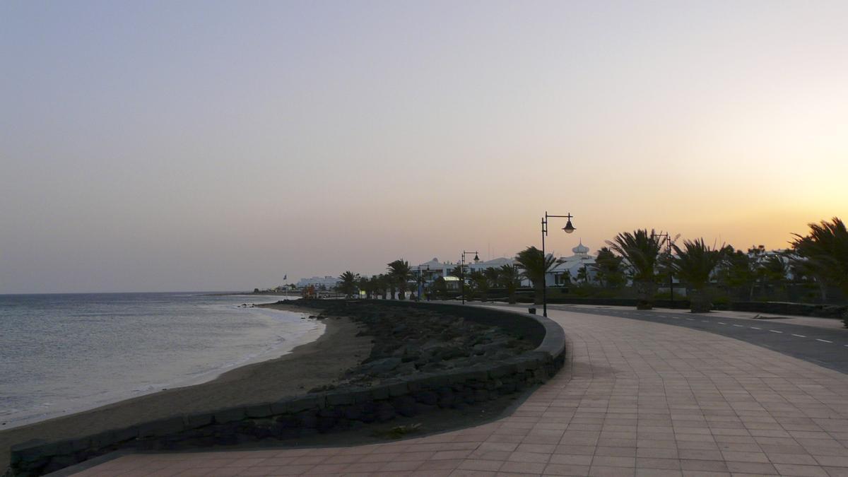 La playa de Matagorda en Puerto del Carmen.