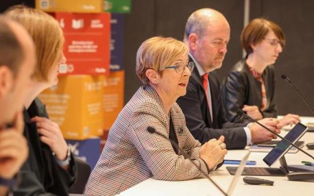 Arantxa Tapia informa de las operaciones para participar en empresas vascas.