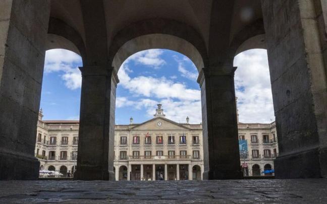 Fachada del Ayuntamiento de Gasteiz. Foto: Alex Larretxi Fachada del Ayuntamiento de Gasteiz. Foto: Alex Larretxi