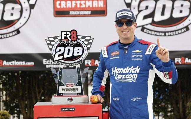 Muere el piloto estadounidense Kyle Busch, doble ganador de la NASCAR, a los 41 años.