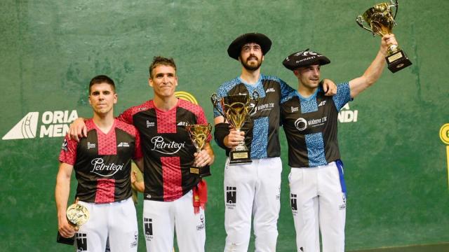 Aldabe-Barrenetxea IV conquistan el Sagardoaren Txapelketa de remonte ante Urriza-Larrañaga. / Arnaitz Rubio Aldabe-Barrenetxea IV conquistan el Sagardoaren Txapelketa de remonte ante Urriza-Larrañaga.