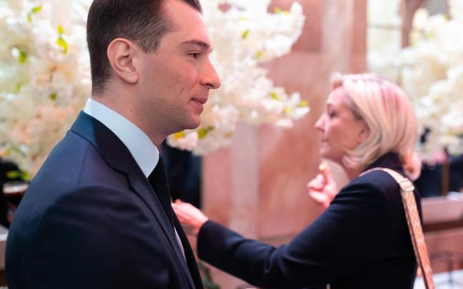 Jordan Bardella, de la Agrupación Nacional, busca ser primer ministro.