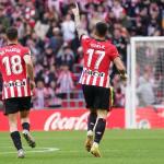Yuri señala a la grada en la celebración del gol que sirvió para recortar distancias en la primera parte. Yuri señala a la grada en la celebración del gol que sirvió para recortar distancias en la primera parte.