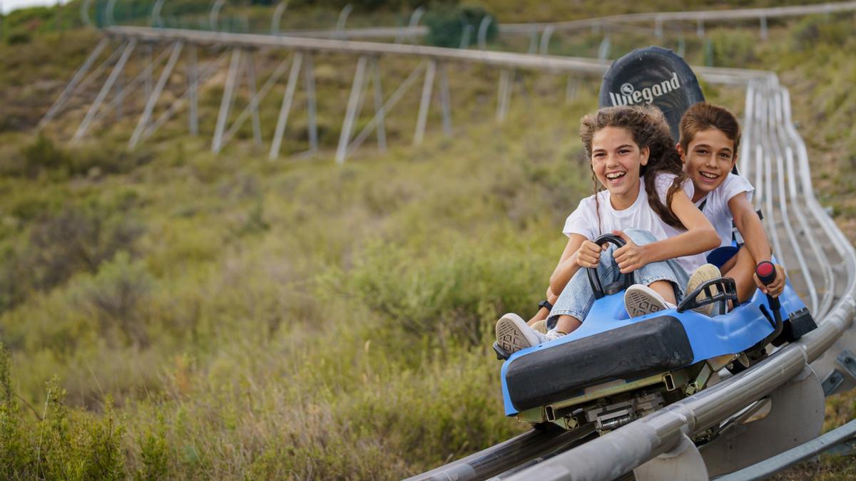 El bobsleigh, una de las atracciones más demandadas de Sendaviva, que presentará una promoción especial: entradas desde 20€ si se adquieren con más de 30 días de antelación.